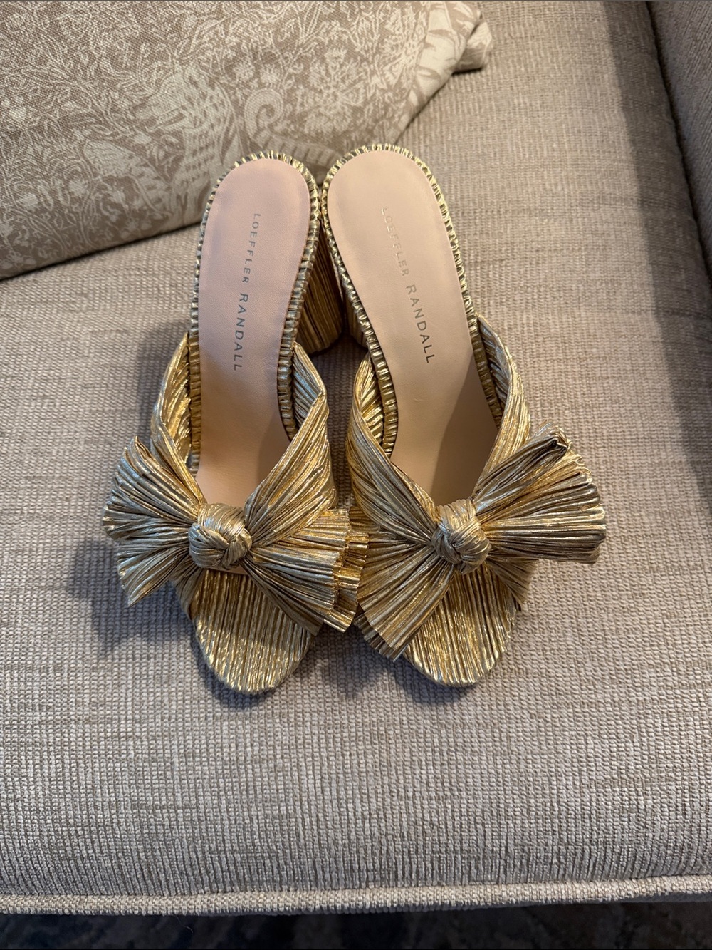NWOT Loeffler Randall Metallic Gold Knotted Bow Slide Mules